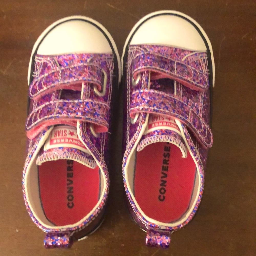 Converse shoes, size 8 toddler girl. Never worn.
